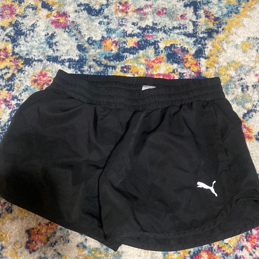 puma athletic shorts SIZE MEDIUM